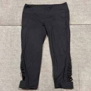 Athleta Black Cropped Workout Pants with Criss Cross Detail Size Large Tall